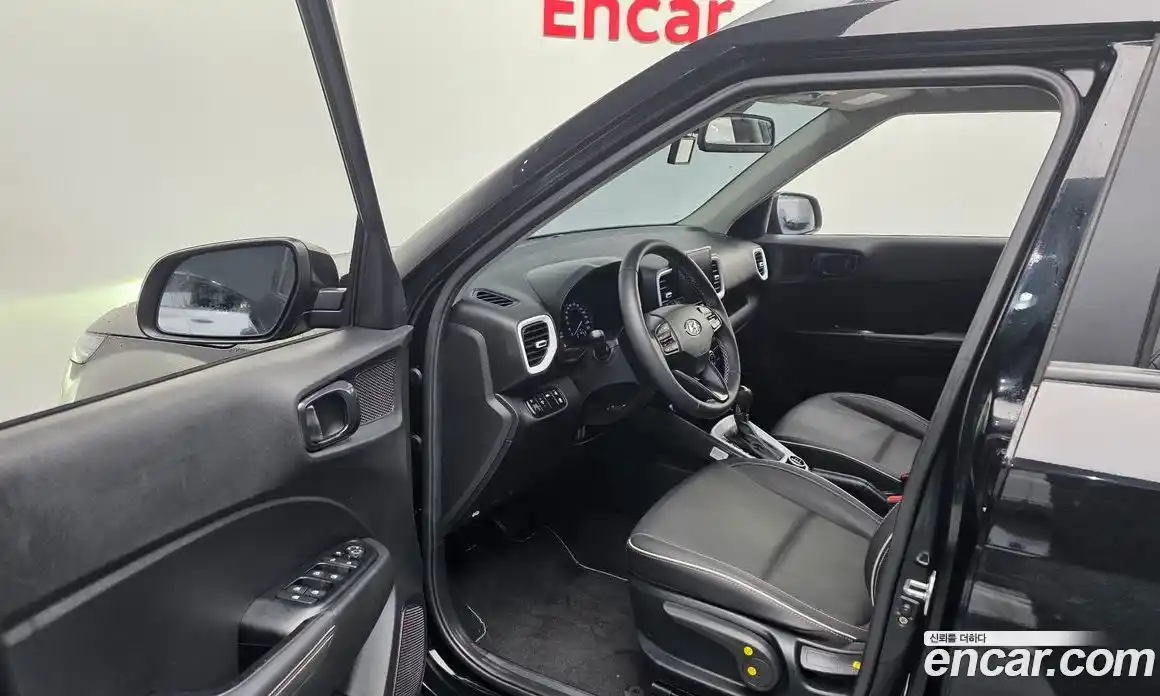 Hyundai Venue 2020 1.6 Автомат в Москве № 813570, фото 11