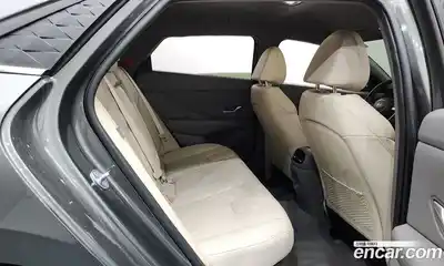 Hyundai Avante 2025 1.6 Автомат в Москве № 813661, миниатюра 12