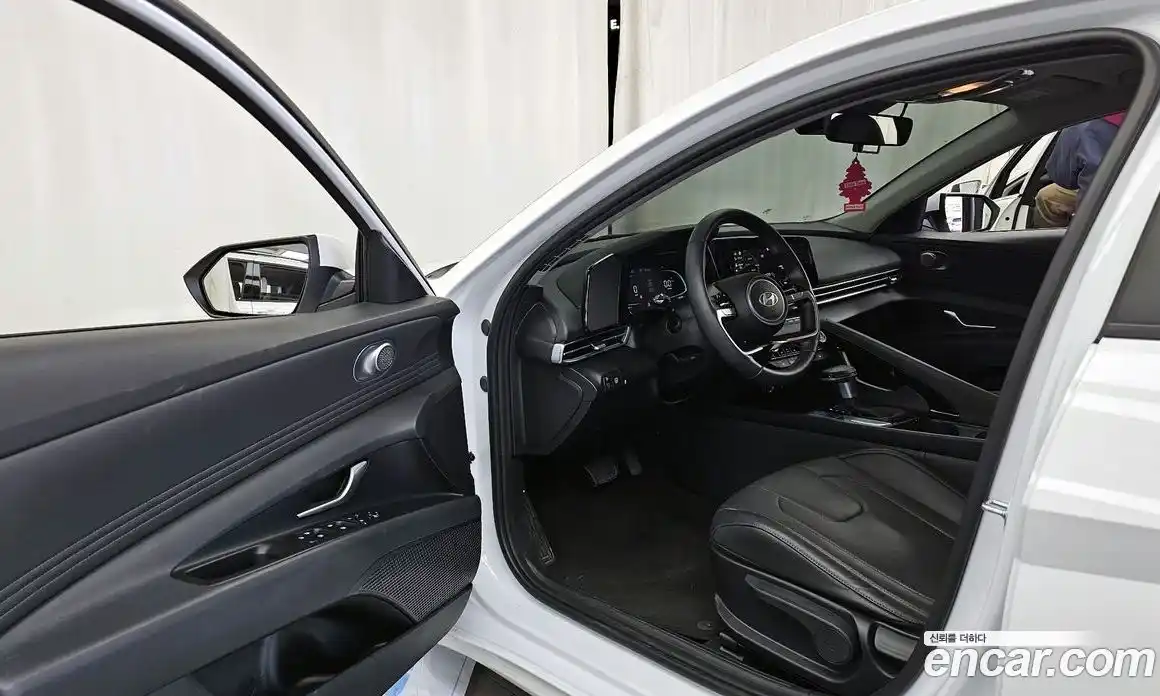 Hyundai Avante 2025 1.6 Автомат в Москве № 813677, фото 10