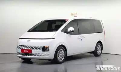 Hyundai Staria, 2025