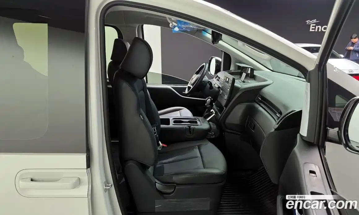 Hyundai Staria 2025 3.5 Автомат в Москве № 813712, фото 12