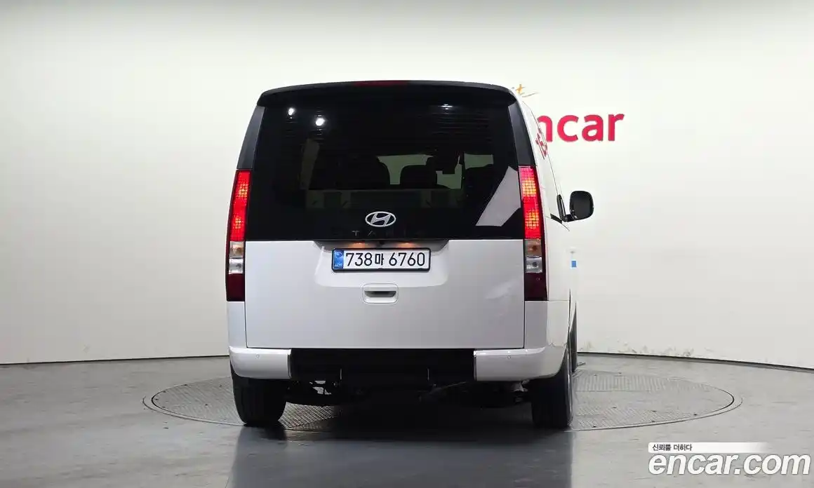 Hyundai Staria 2025 3.5 Автомат в Москве № 813712, фото 4