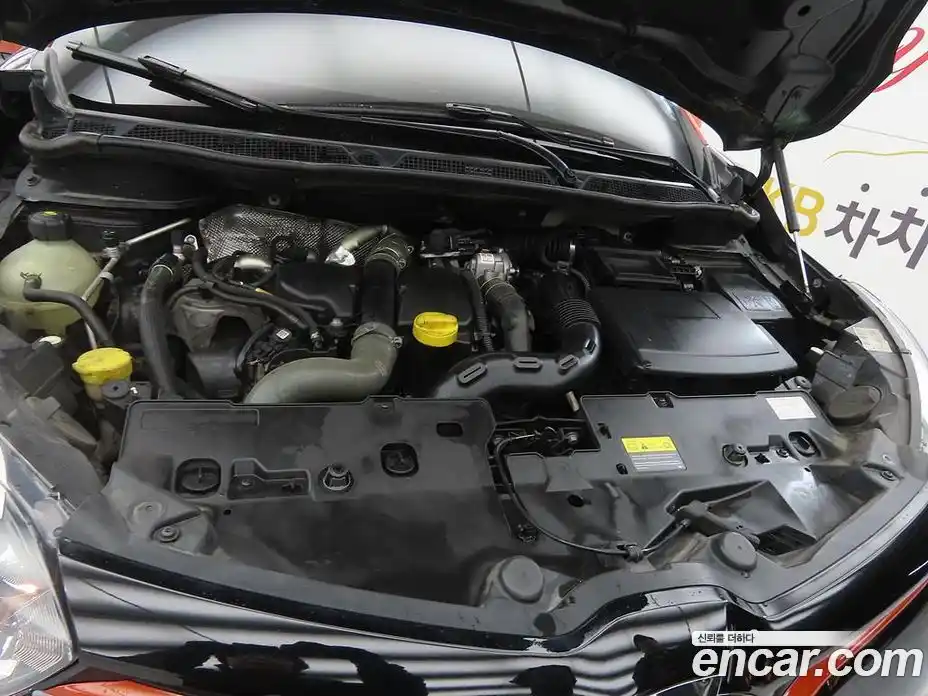 Renault QM3 2014 1.5 Автомат в Москве № 814180, фото 19