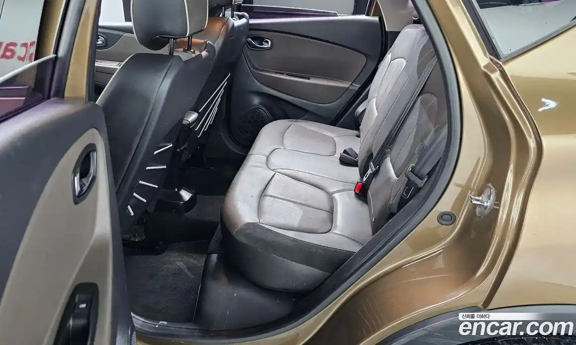 Renault QM3 2017 1.5 Автомат в Москве № 814182, фото 12