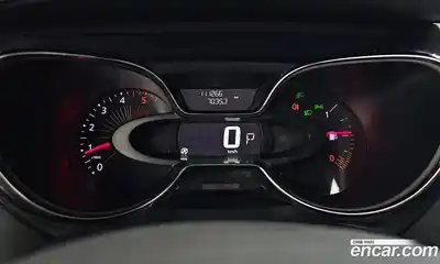 Renault QM3 2017 1.5 Автомат в Москве № 814182, миниатюра 8