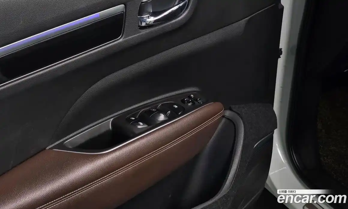 Renault QM6 2017 2.0 Автомат в Москве № 814214, фото 17