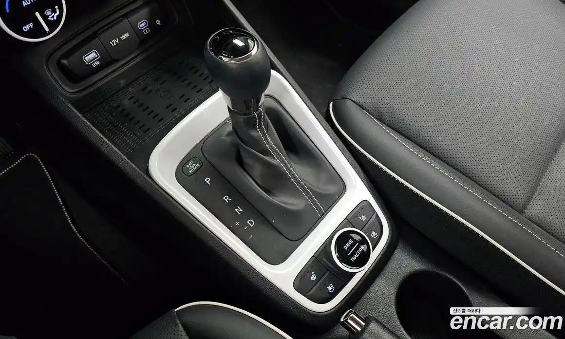 Hyundai Venue 2025 1.6 Автомат в Москве № 814460, фото 9