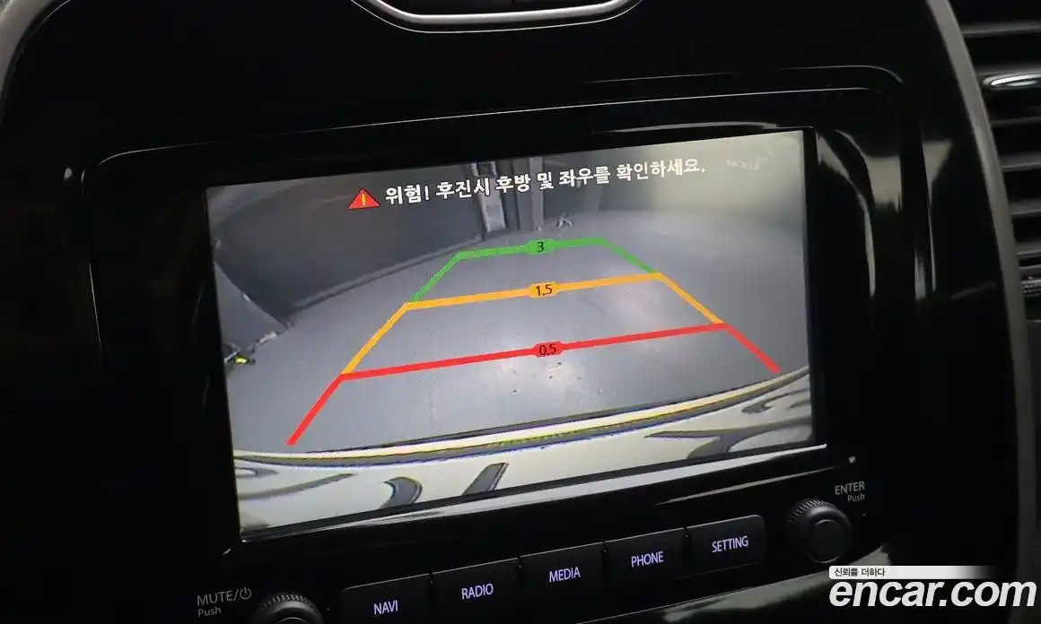 Renault QM3 2015 1.5 Автомат в Москве № 814619, фото 17