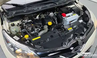 Renault QM3 2015 1.5 Автомат в Москве № 814619, миниатюра 6