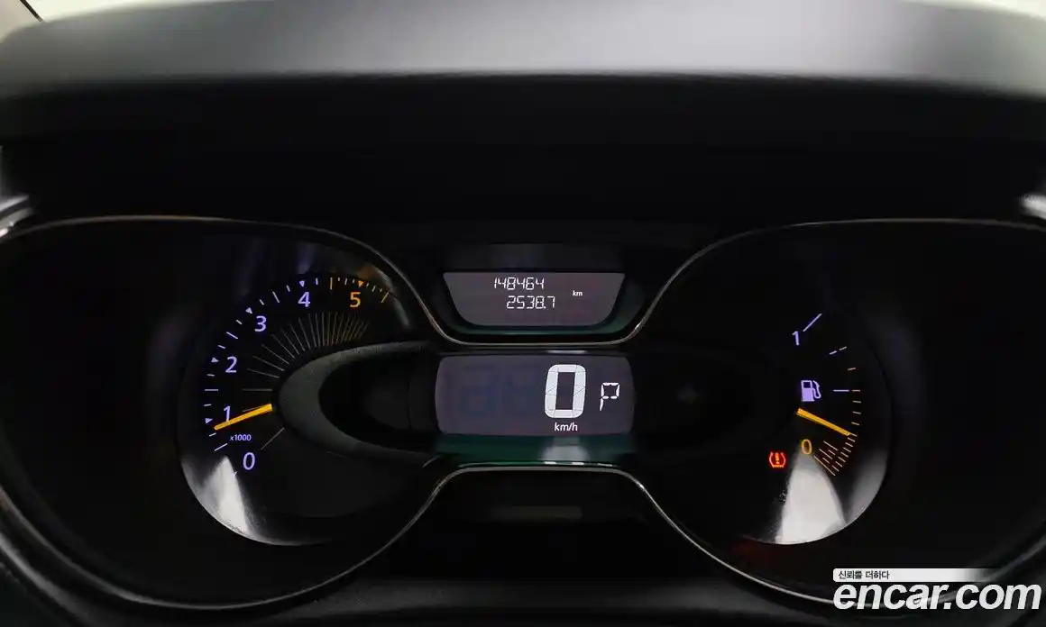 Renault QM3 2015 1.5 Автомат в Москве № 814619, фото 8