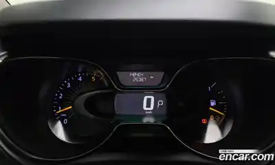 Renault QM3 2015 1.5 Автомат в Москве № 814619, миниатюра 8