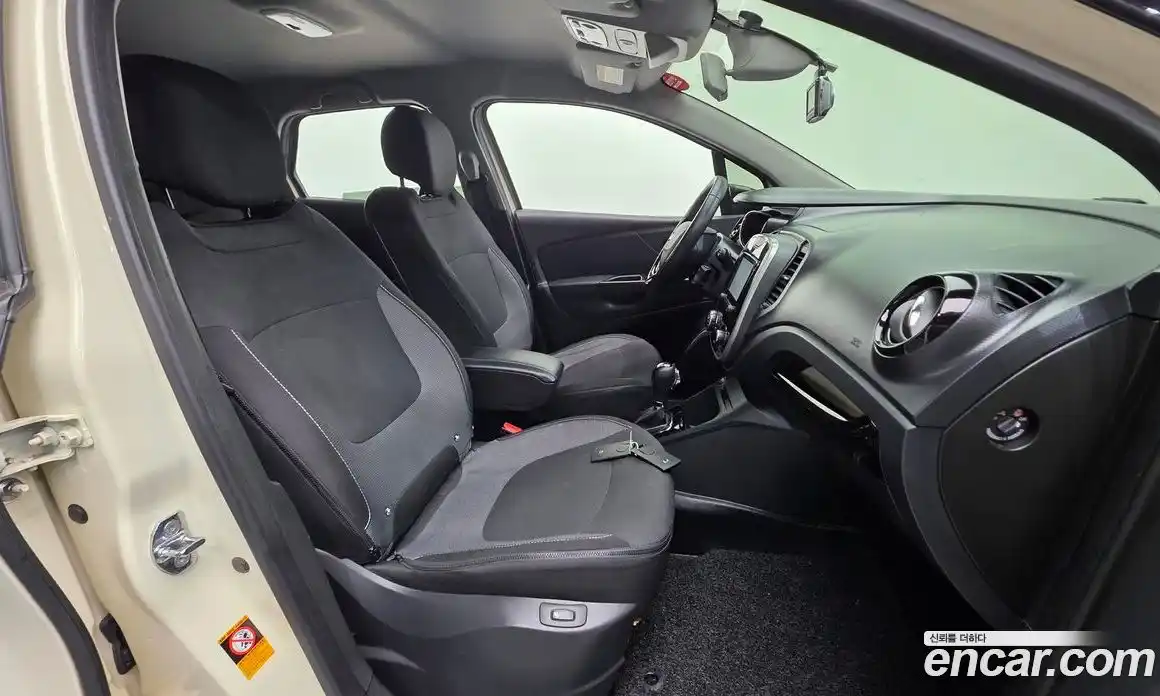 Renault QM3 2015 1.5 Автомат в Москве № 814619, фото 10