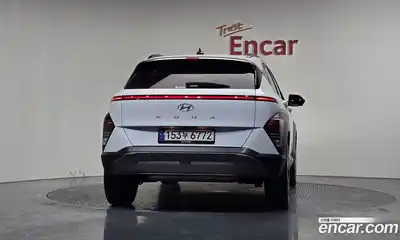 Hyundai Kona 2023 1.6 Автомат в Москве № 814833, миниатюра 4