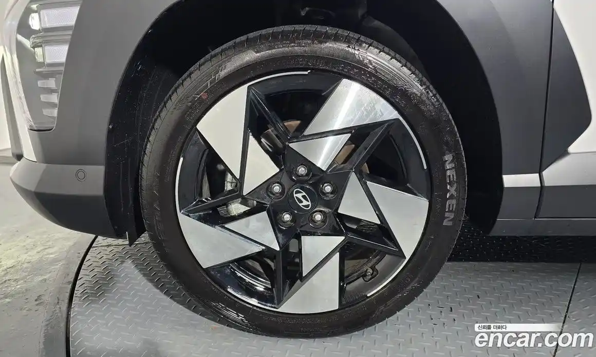 Hyundai Kona 2023 1.6 Автомат в Москве № 814833, фото 5