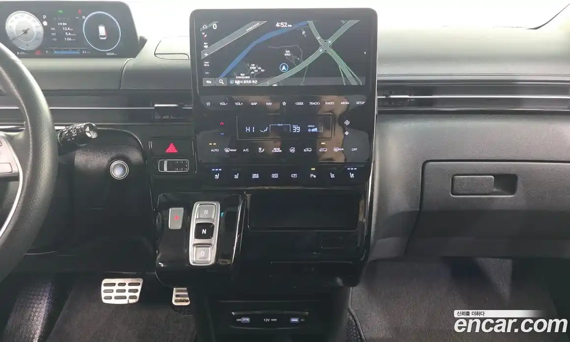 Hyundai Staria 2022 2.2 Автомат в Москве № 814895, фото 14