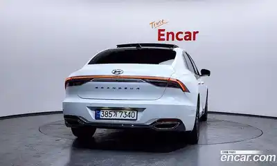 Hyundai Grandeur 2021 2.5 Автомат в Москве № 815325, миниатюра 4