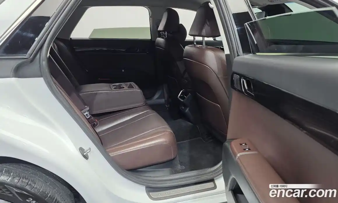 Hyundai Grandeur 2023 3.5 Автомат в Москве № 815400, фото 12