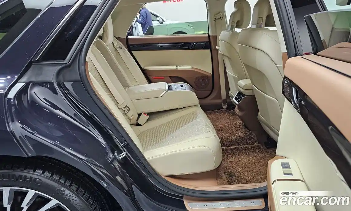 Hyundai Grandeur 2023 3.5 Автомат в Москве № 815447, фото 12