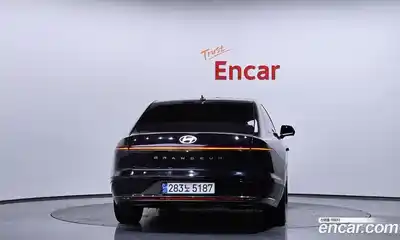 Hyundai Grandeur 2023 3.5 Автомат в Москве № 815447, миниатюра 4