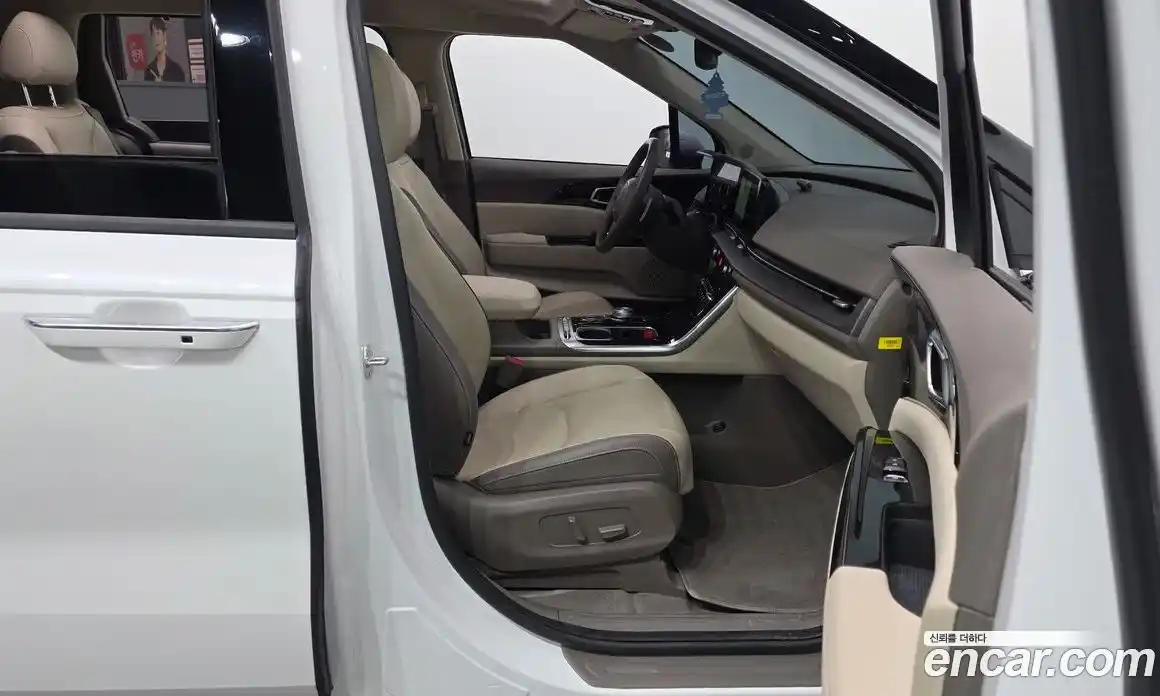 Kia Canival 2023 2.2 Автомат в Москве № 815659, фото 11