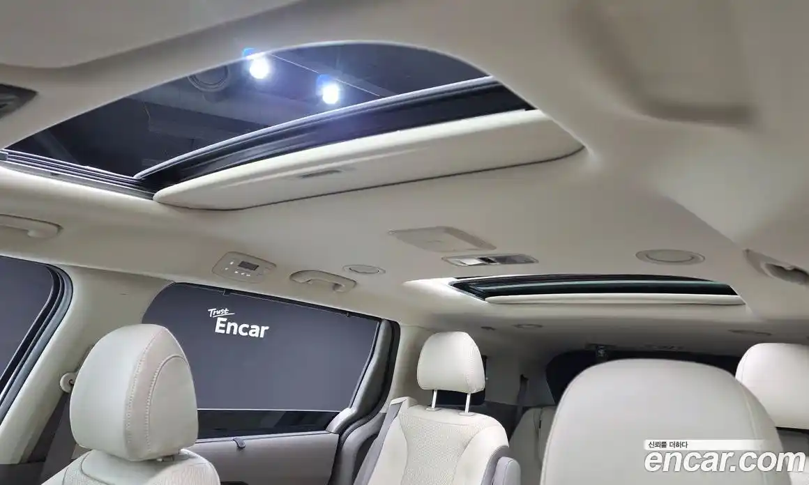 Kia Canival 2023 2.2 Автомат в Москве № 815659, фото 18