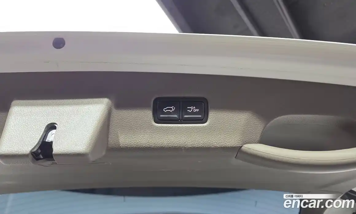 Kia Canival 2023 2.2 Автомат в Москве № 815659, фото 20