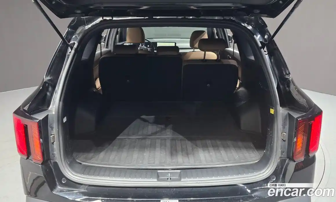 Kia Sorento 2023 1.6 Автомат в Москве № 815666, фото 20