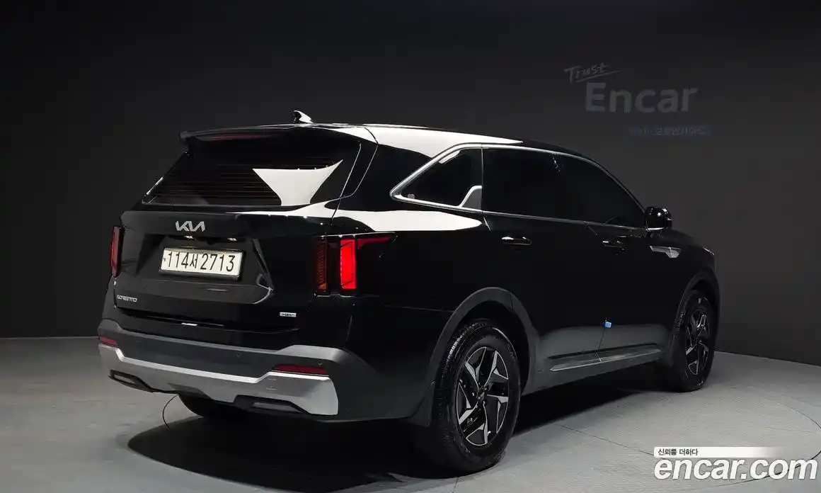 Kia Sorento 2023 1.6 Автомат в Москве № 815666, фото 2