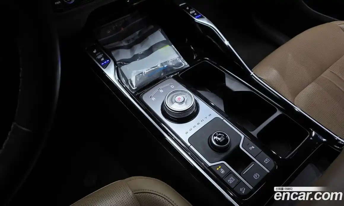 Kia Sorento 2023 1.6 Автомат в Москве № 815666, фото 9