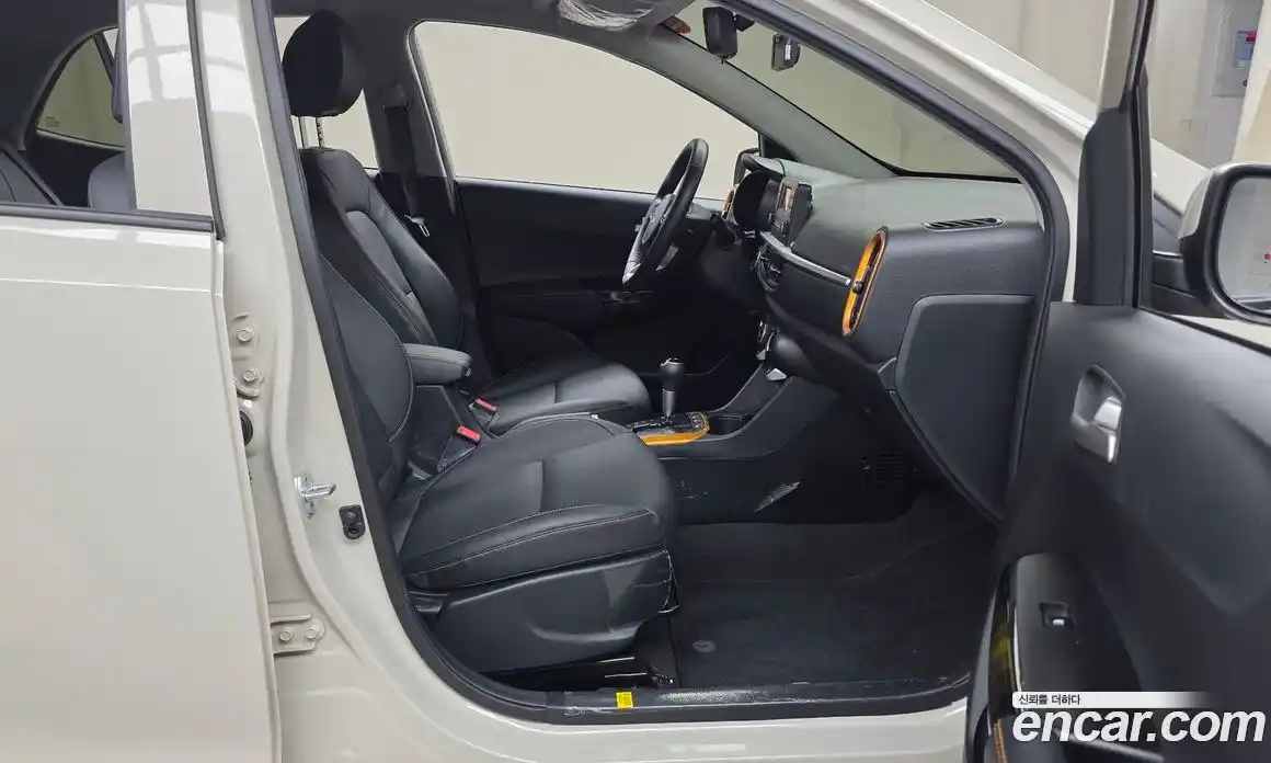 Kia Morning 2022 1.0 Автомат в Москве № 815878, фото 11