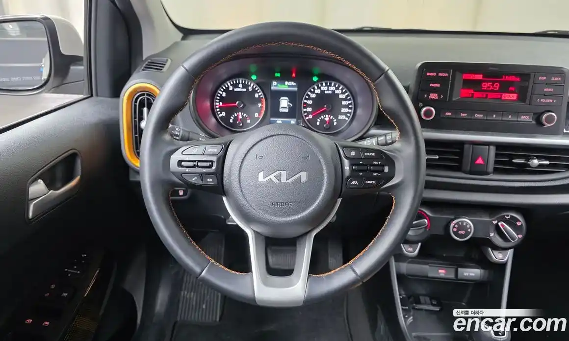 Kia Morning 2022 1.0 Автомат в Москве № 815878, фото 13