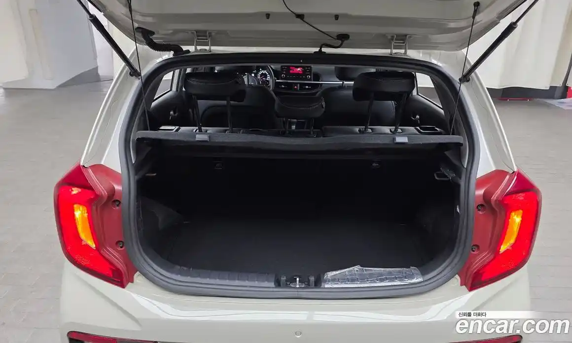 Kia Morning 2022 1.0 Автомат в Москве № 815878, фото 20