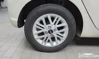 Kia Morning 2022 1.0 Автомат в Москве № 815878, миниатюра 5