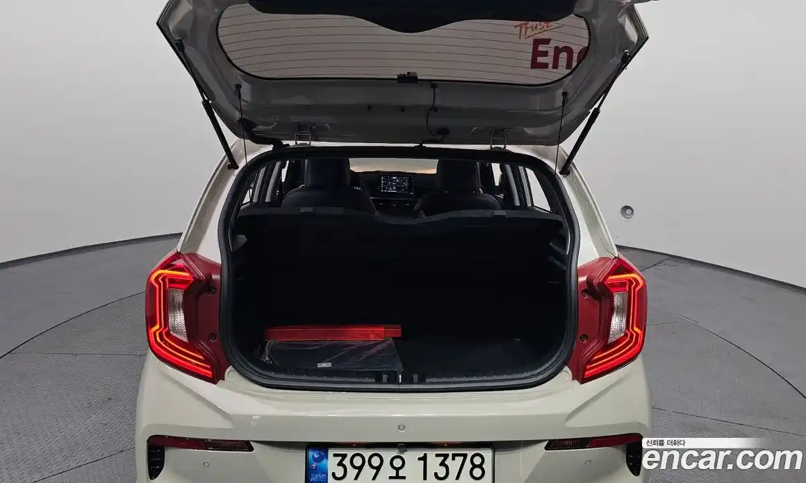 Kia Morning 2021 1.0 Автомат в Москве № 815897, фото 20