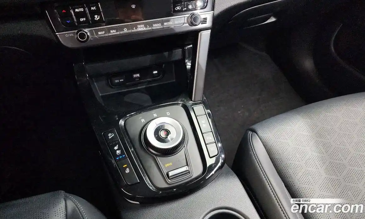 Kia Seltos 2024 1.6 Автомат в Москве № 816113, фото 9