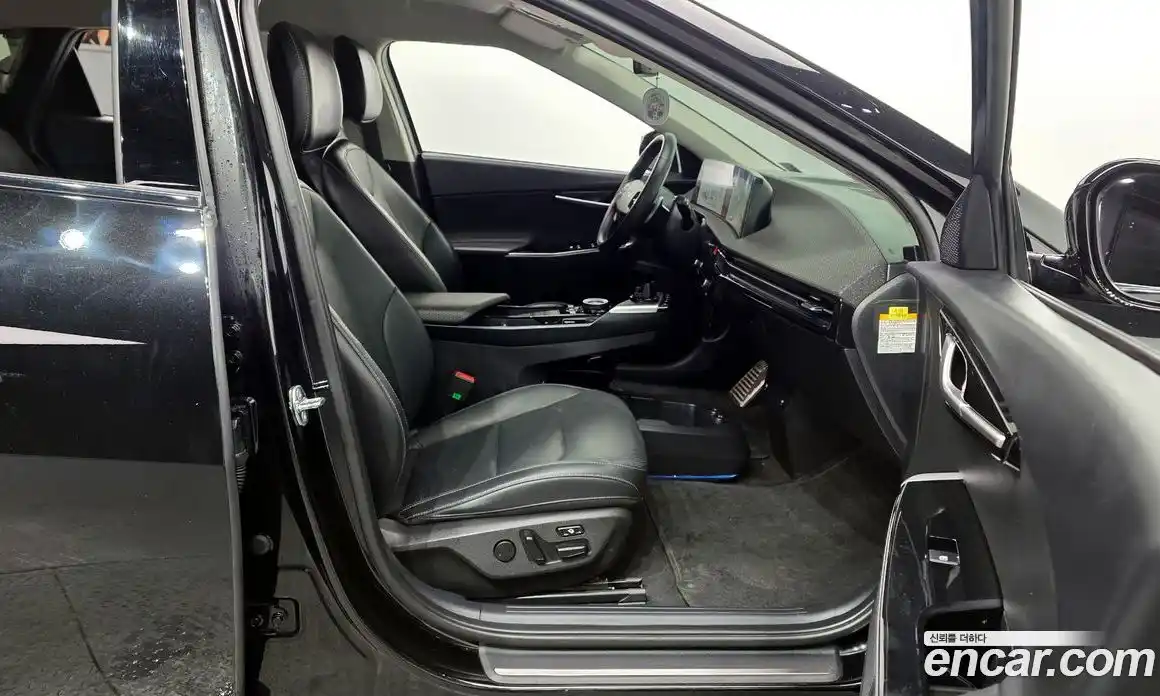 Kia EV6 2023 0.1 Автомат в Москве № 817066, фото 11