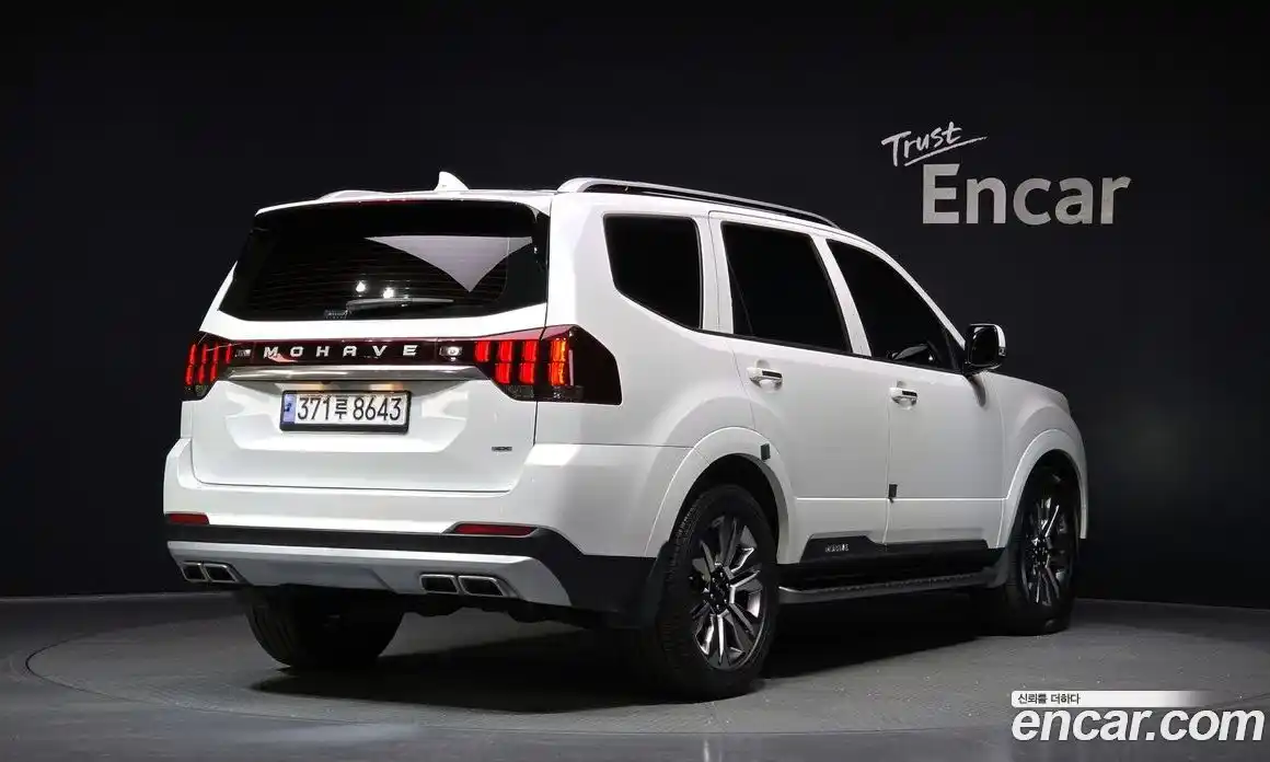 Kia Mohave 2022 3.0 Автомат в Москве № 817115, фото 2