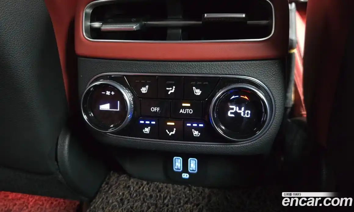 Genesis GV70 2021 2.5 Автомат в Москве № 817160, фото 18