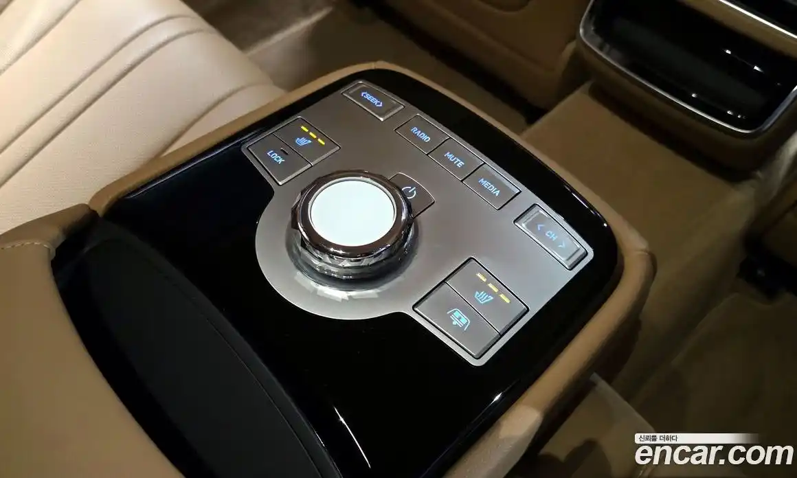 Genesis G80 2024 2.5 Автомат в Москве № 817203, фото 18