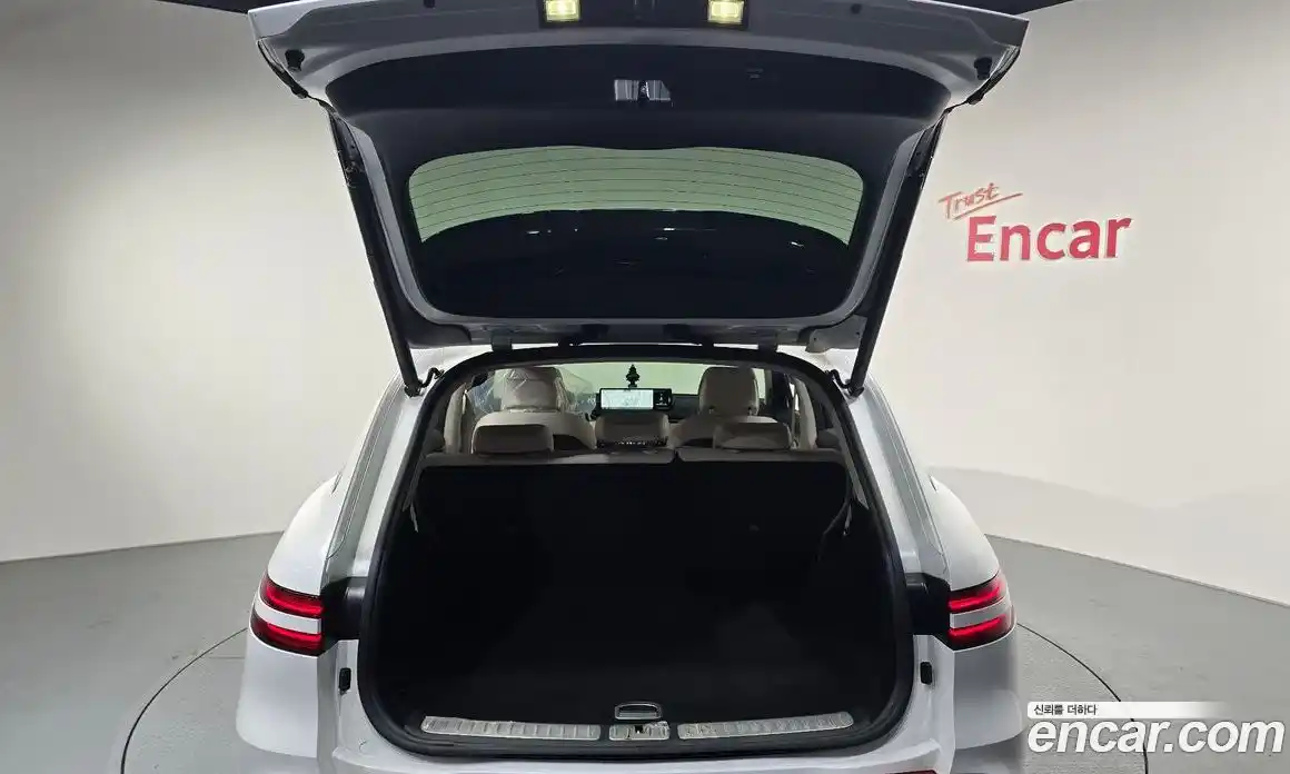 Genesis GV70 2023 2.5 Автомат в Москве № 817232, фото 20