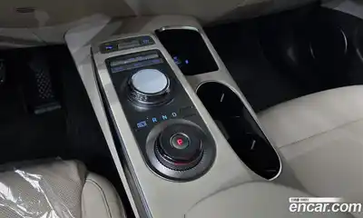 Genesis GV70 2023 2.5 Автомат в Москве № 817232, миниатюра 9