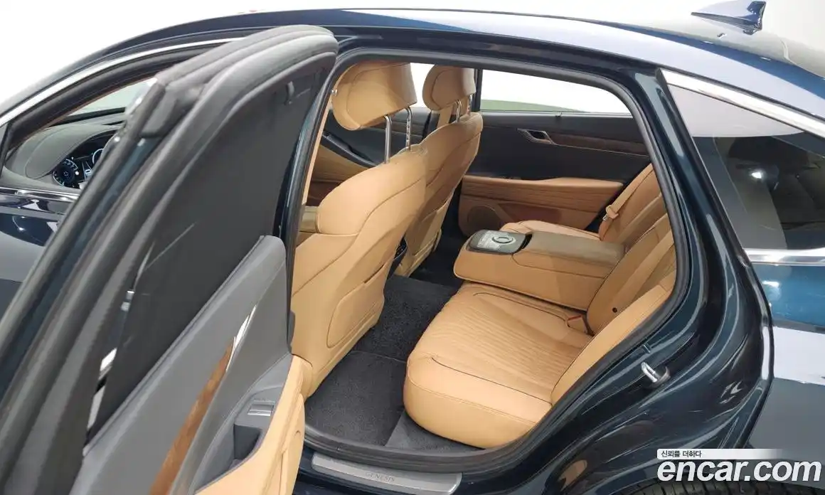 Genesis G80 2022 2.5 Автомат в Москве № 817319, фото 13