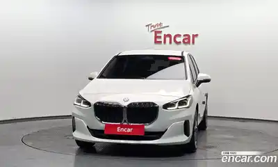 BMW 2-Series 2024 2.0 Автомат в Москве № 817338, миниатюра 2