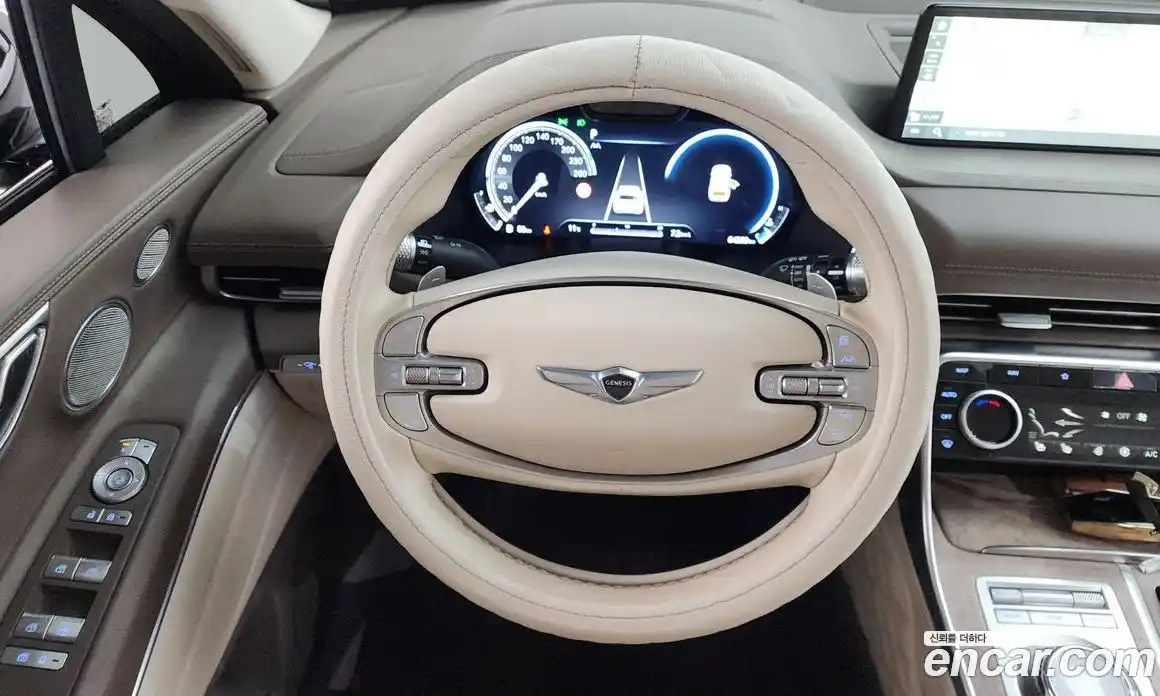 Genesis GV80 2023 2.5 Автомат в Москве № 817392, фото 13