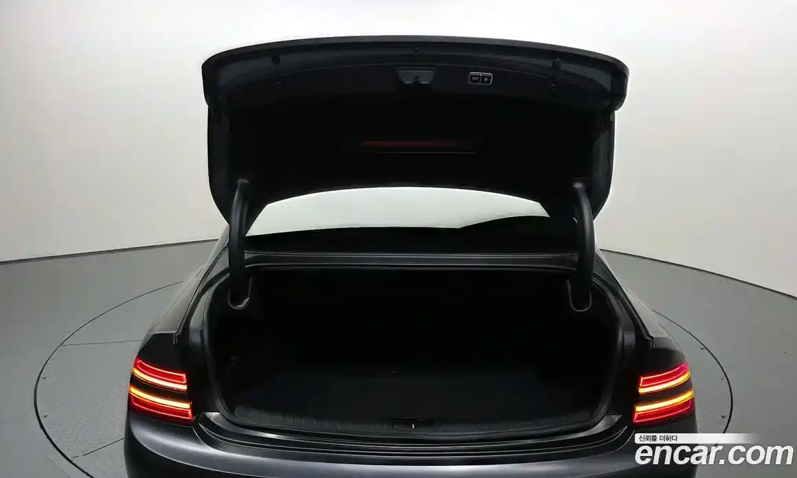 Genesis G80 2021 2.5 Автомат в Москве № 817403, фото 20