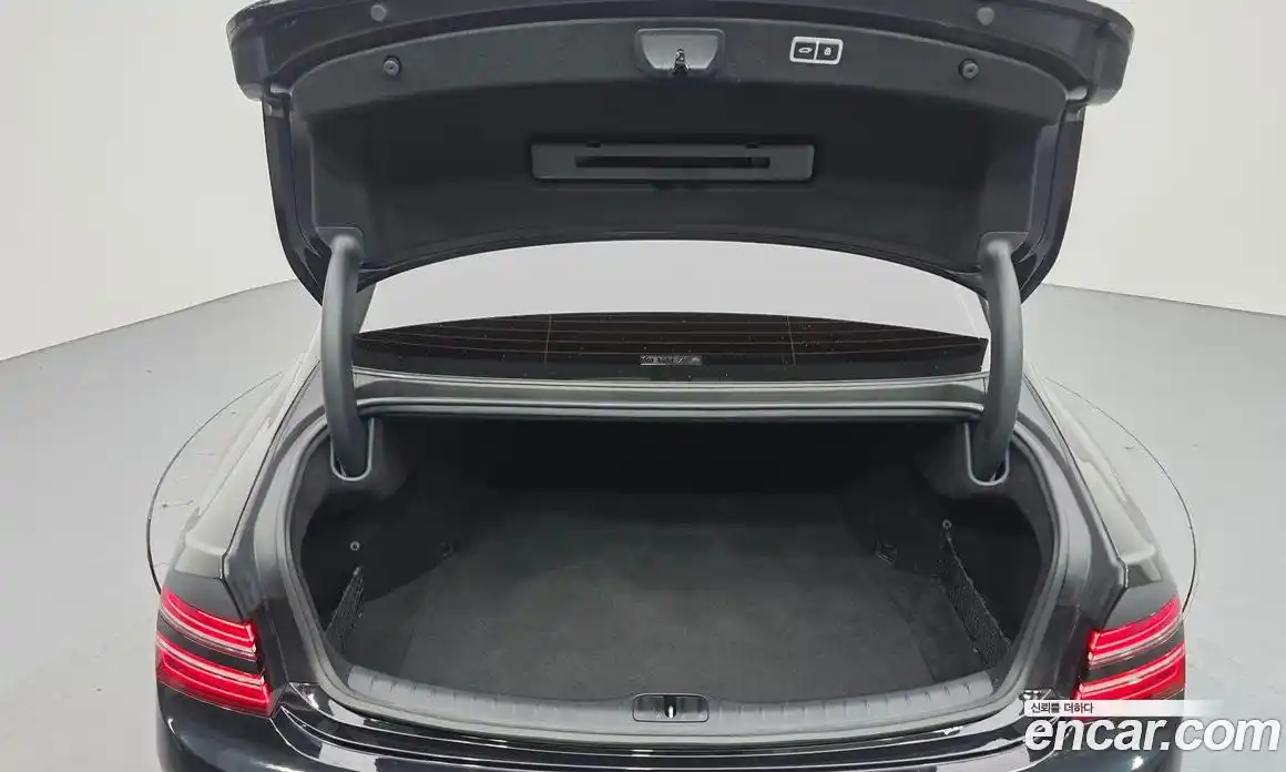 Genesis G80 2023 2.5 Автомат в Москве № 817515, фото 20