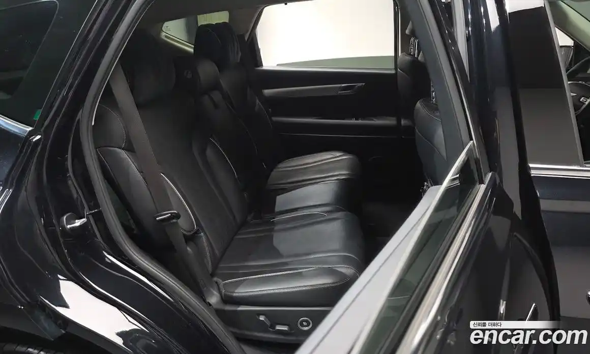 Genesis GV80 2020 2.5 Автомат в Москве № 817536, фото 11