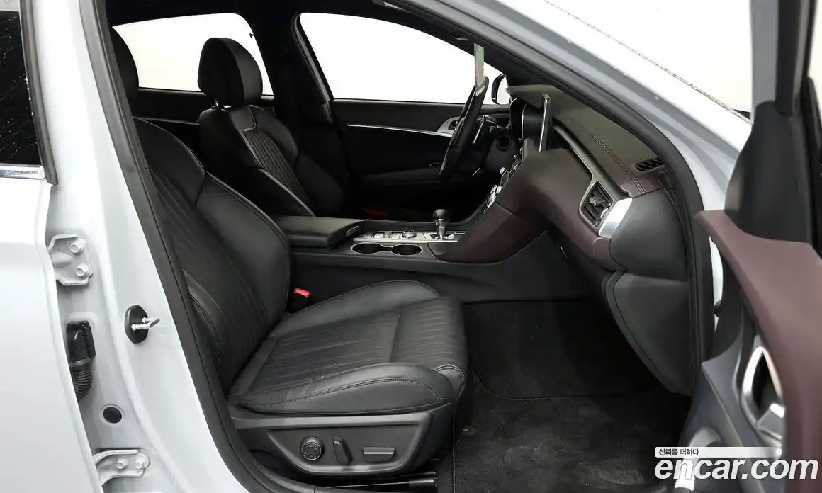 Genesis G70 2019 2.0 Автомат в Москве № 817574, фото 11