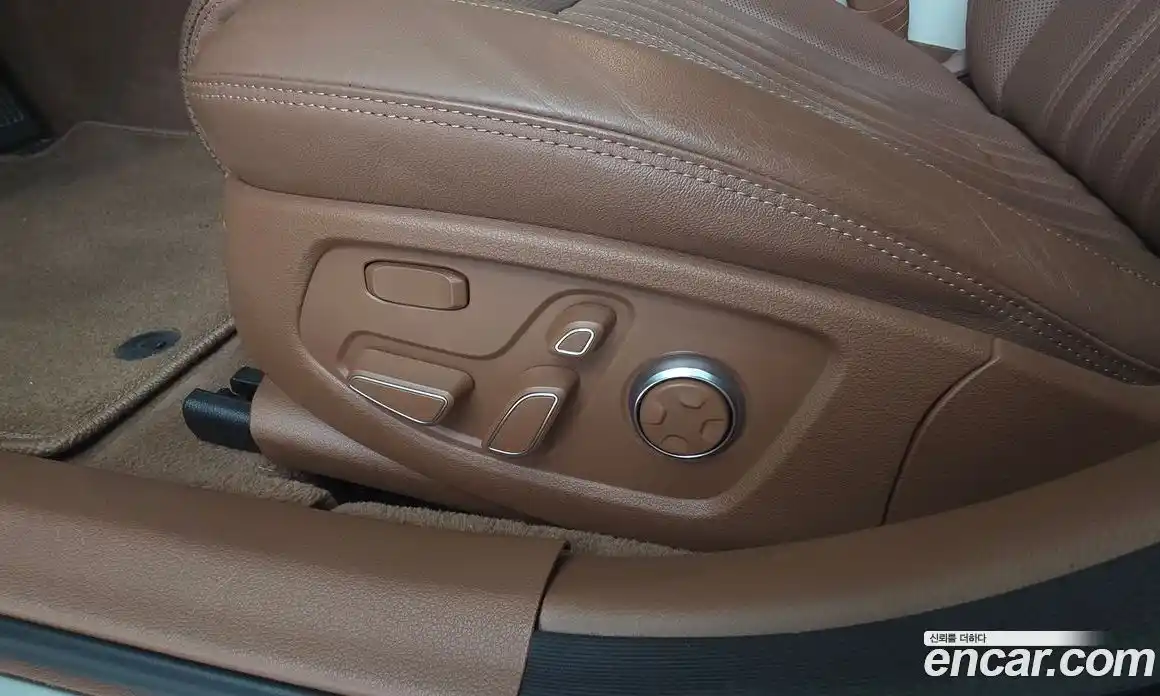 Genesis G90 2020 3.8 Автомат в Москве № 817667, фото 14