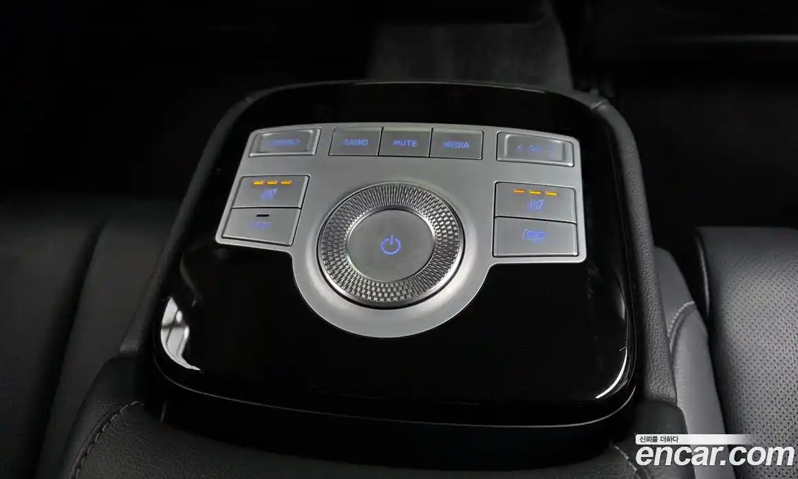 Genesis G80 2022 2.5 Автомат в Москве № 817812, фото 19